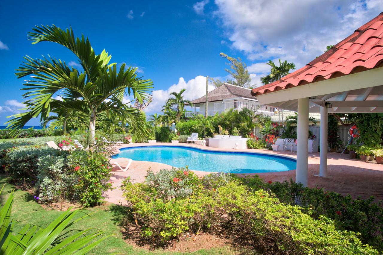 Sunspot Villa Runaway Bay Exteriör bild