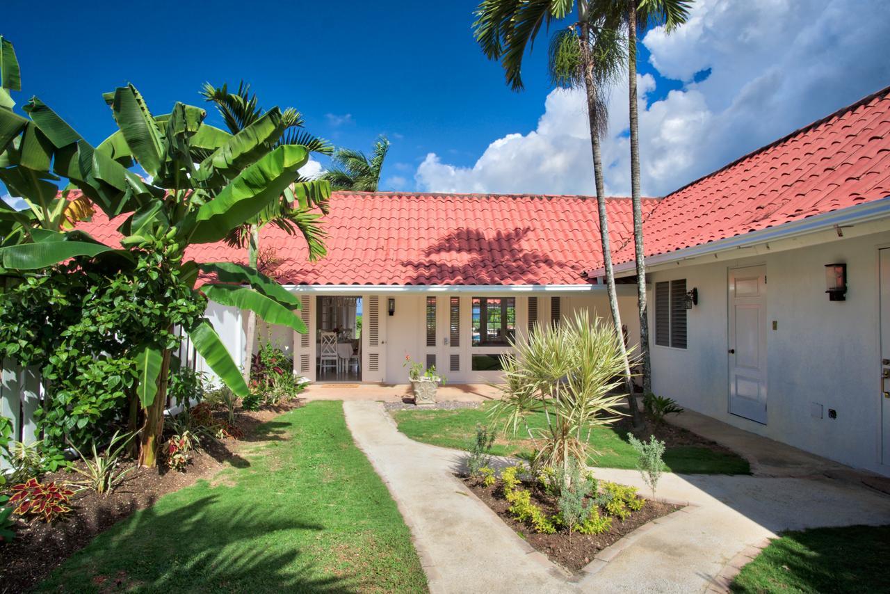 Sunspot Villa Runaway Bay Exteriör bild
